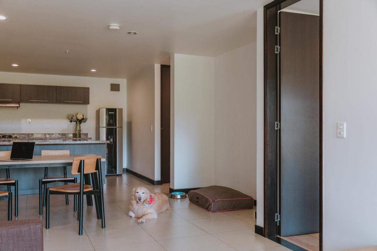 Travelers Rio Verde Living Suites Ріонегро Екстер'єр фото
