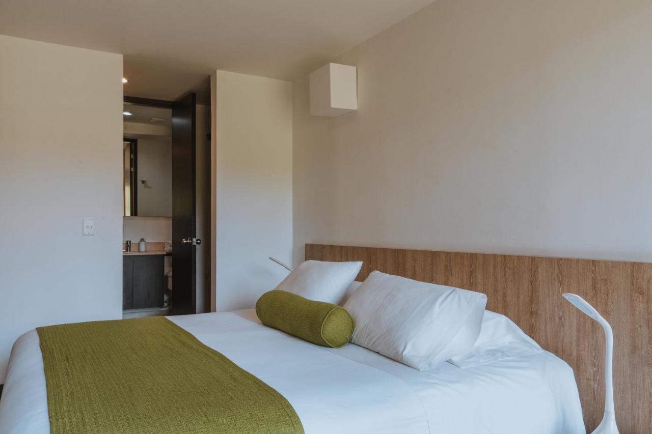 Travelers Rio Verde Living Suites Ріонегро Екстер'єр фото